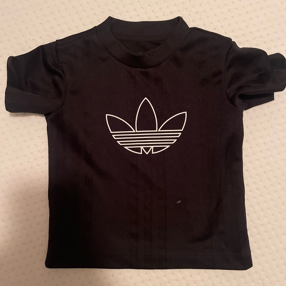 Unisex classic Adidas t-shirt